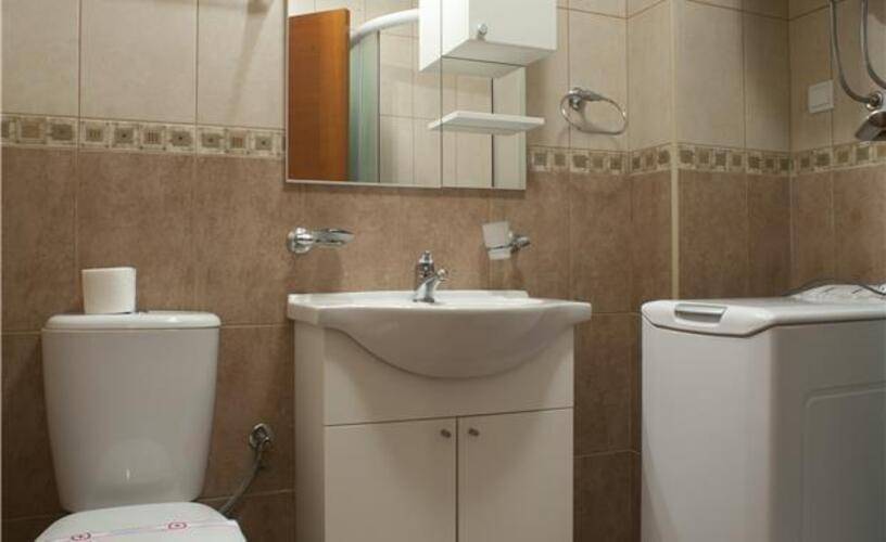 Jovan Apartments