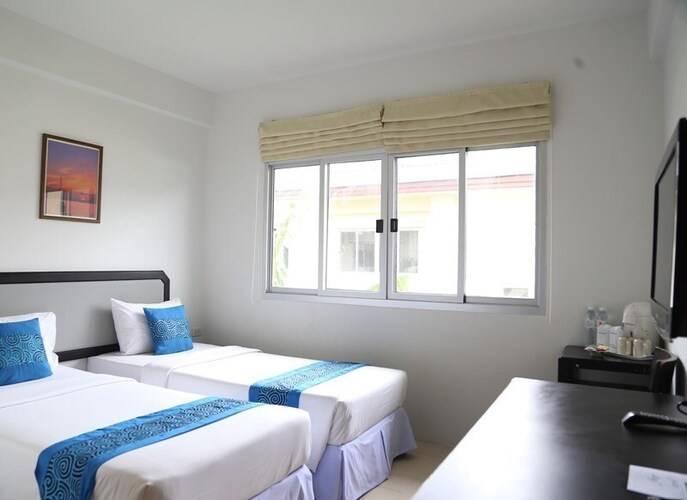 Phi Phi Charlie Beach Resort