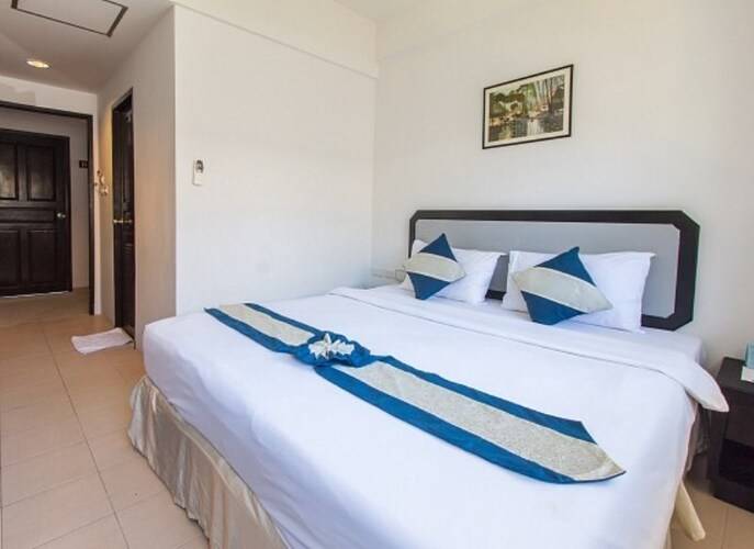 Phi Phi Charlie Beach Resort
