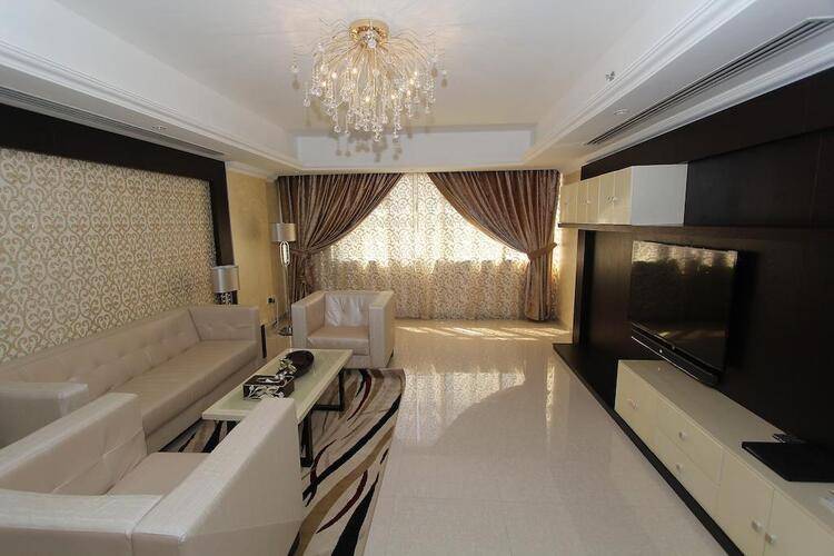 Ivory Grand Hotel Apartments