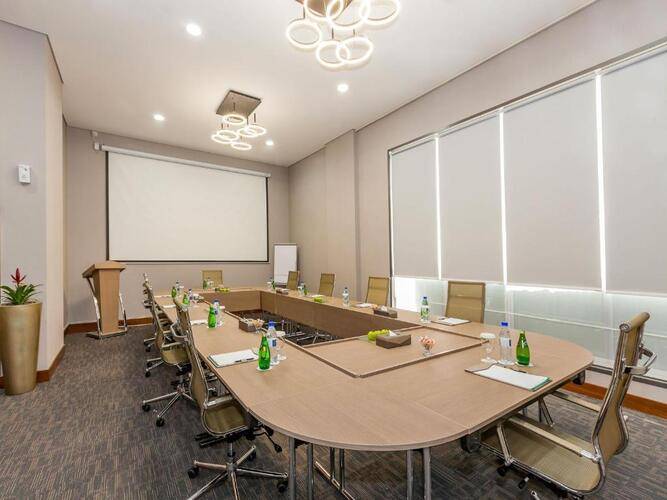 Flora Al Barsha Hotel
