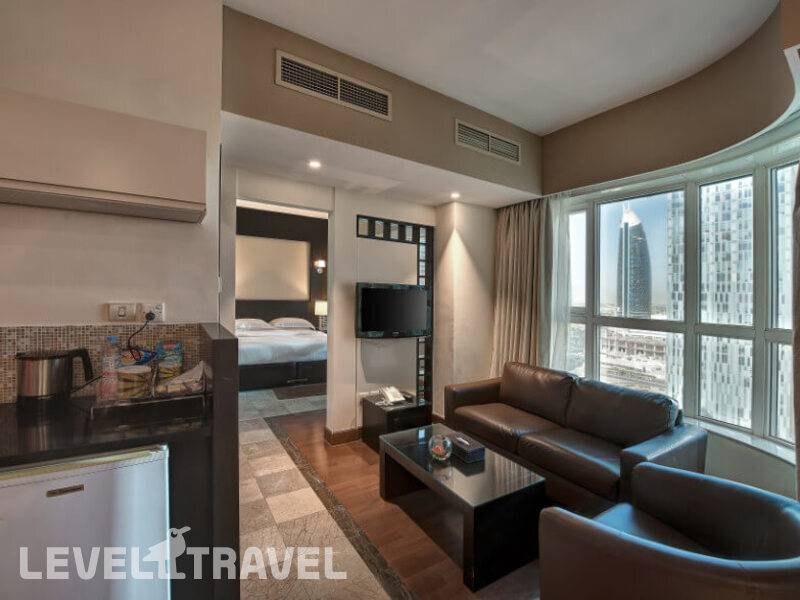 Фотография Number One Tower Suites