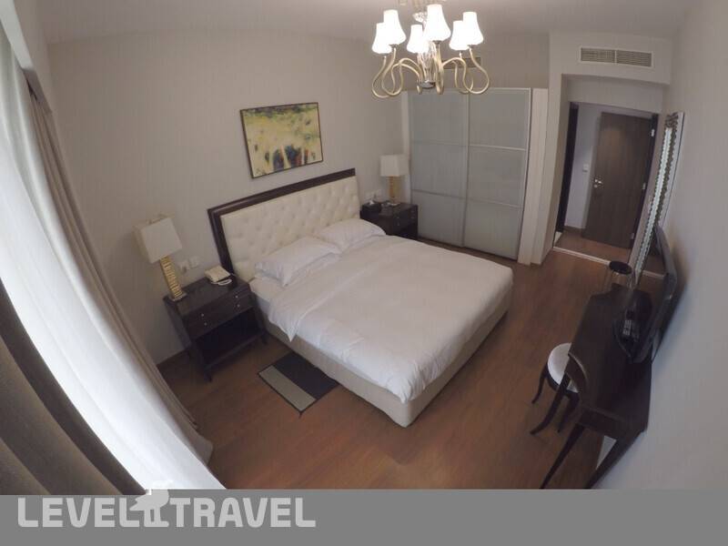 Фотография Number One Tower Suites