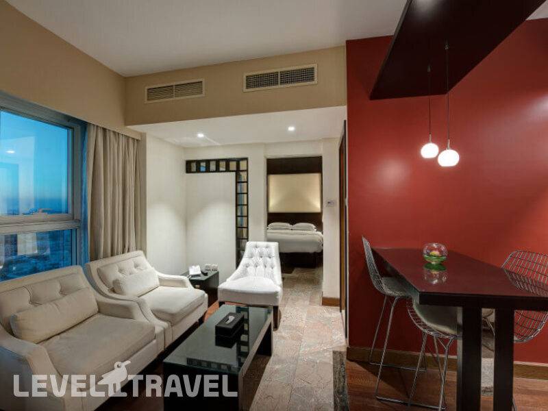 Фотография Number One Tower Suites