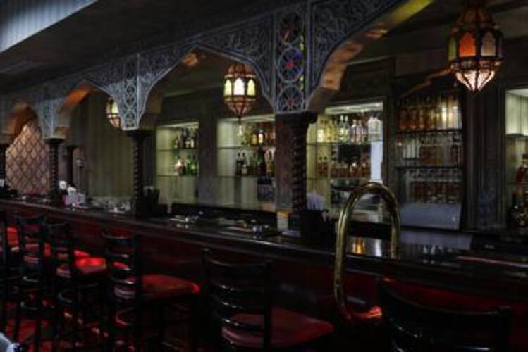 Broadway Hotel