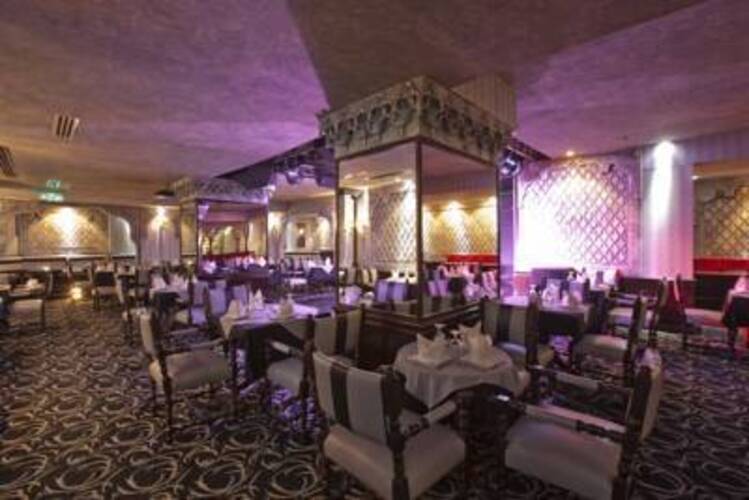 Broadway Hotel