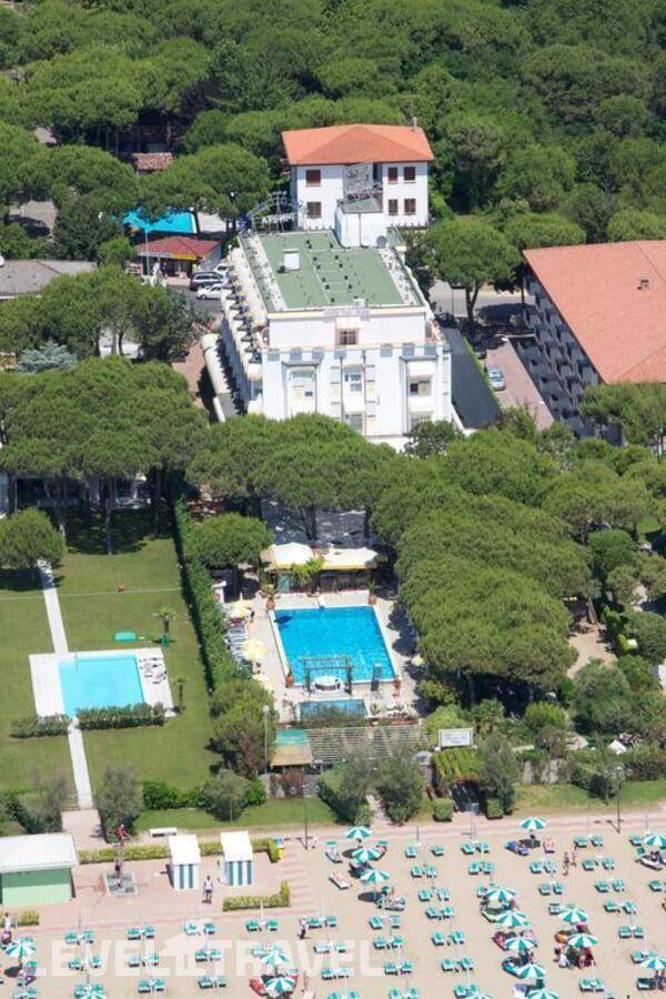 Отель Vina Del Mar Pineta Hotel — Лидо ди Езоло, Италия