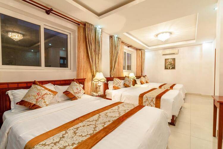 Romeliess Hotel