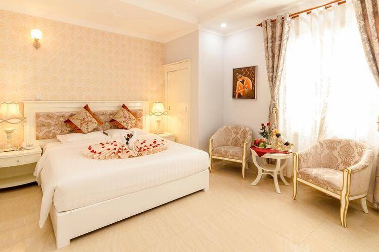 Romeliess Hotel