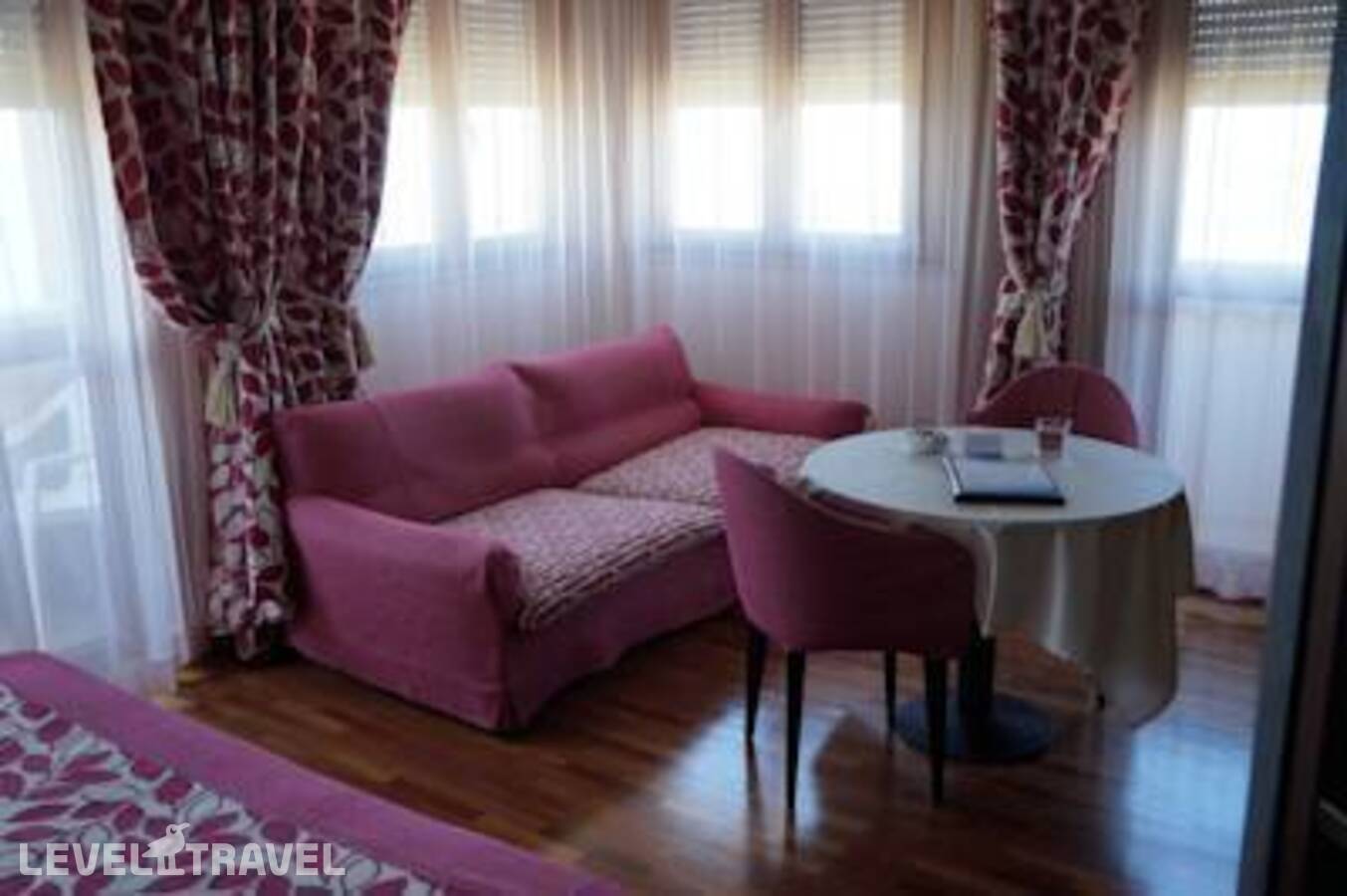 Изображение отеля 37