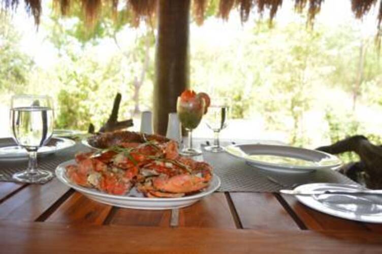 Giman Free Beach Resort