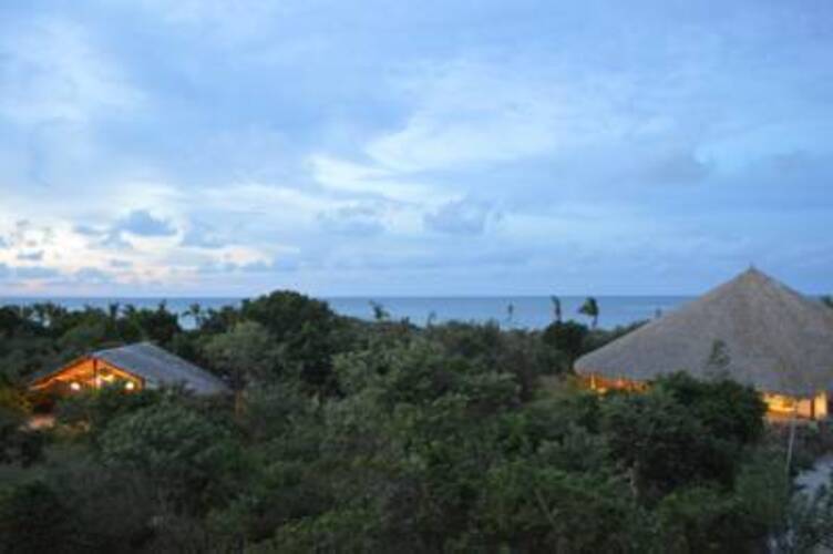 Giman Free Beach Resort