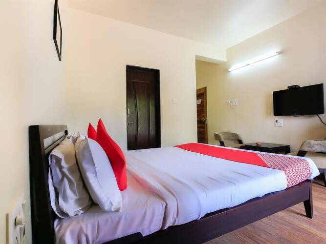 Mauryya Regency Guest House