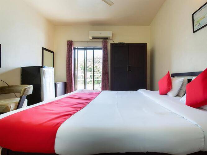 Mauryya Regency Guest House