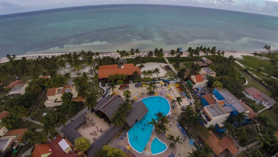 Hotel Brisas Santa Lucia