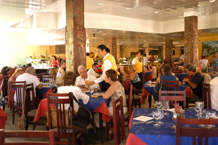 Hotel Brisas Santa Lucia