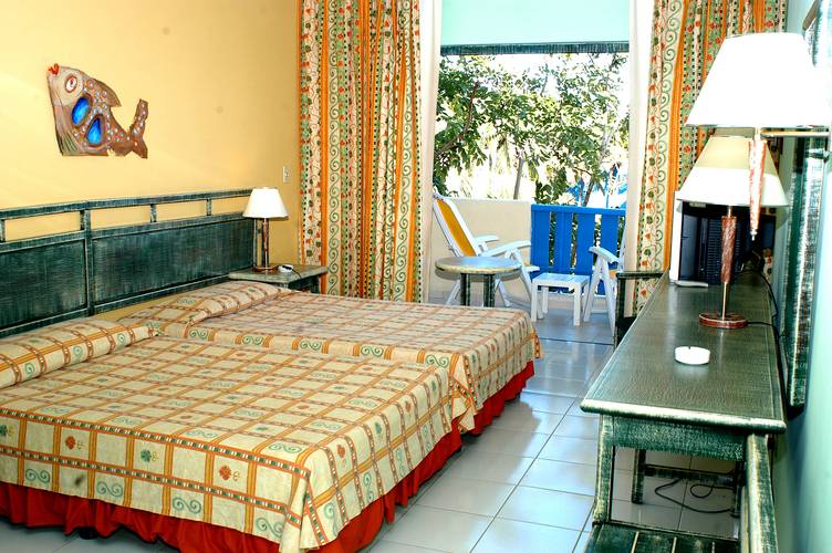 Hotel Brisas Santa Lucia