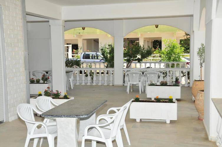 Dionisos Apartments Dionissiou Beach