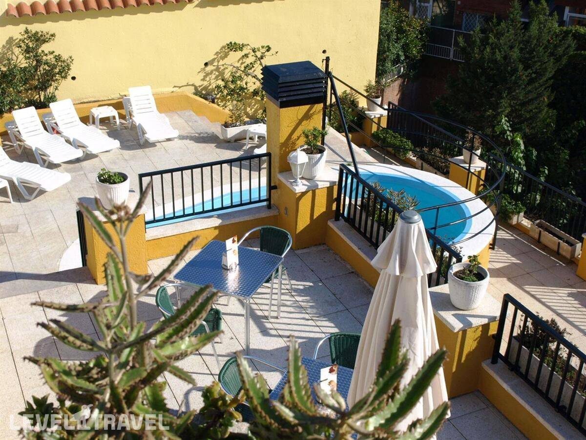 фотографии отеля Apartments Monjardi в Испания(Льорет-де-Мар) - фото №9