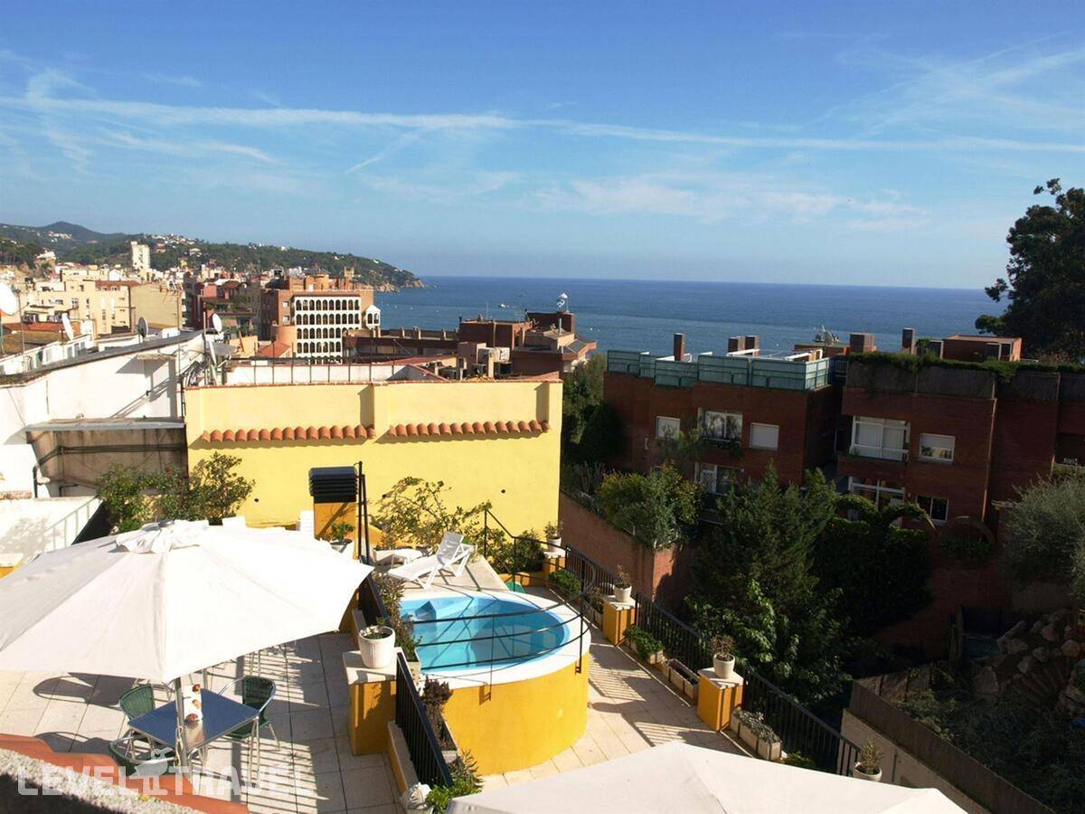 фотографии отеля Apartments Monjardi в Испания(Льорет-де-Мар) - фото №7