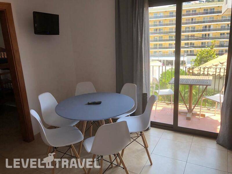 Фотография Apartamentos Caribe Lloret