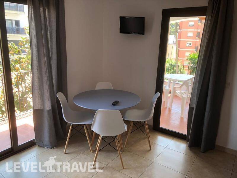 Фотография Apartamentos Caribe Lloret