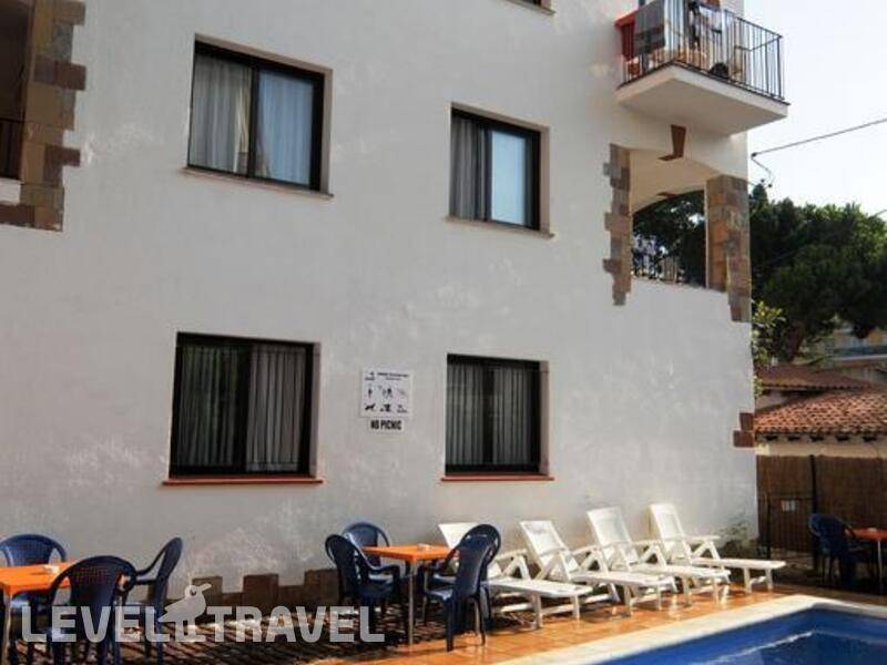 Фотография Apartamentos Caribe Lloret