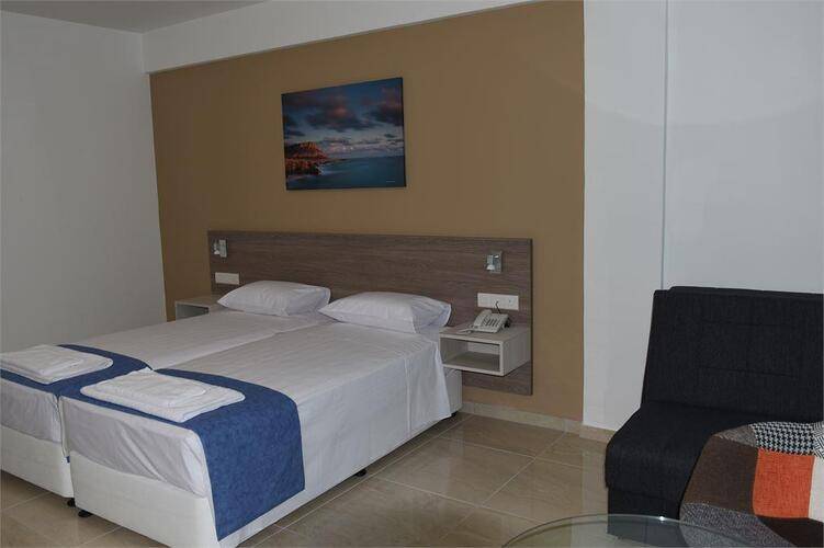 Sunny Blue Hotel