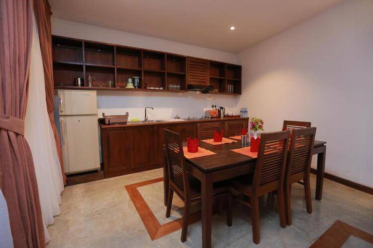 Refresh Hotel