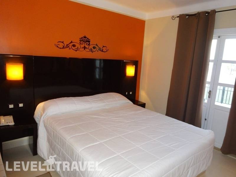 Фотография La Playa Hotel Club (Adults Only 18+)