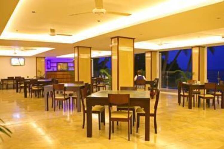Sayura Beach Hotel