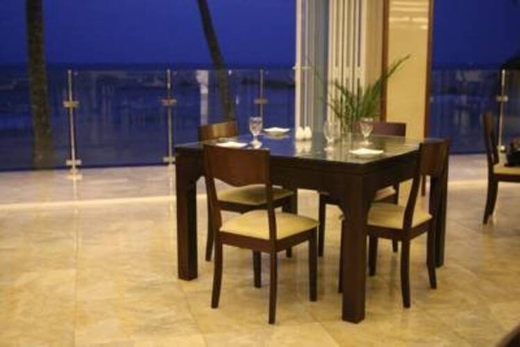 Sayura Beach Hotel