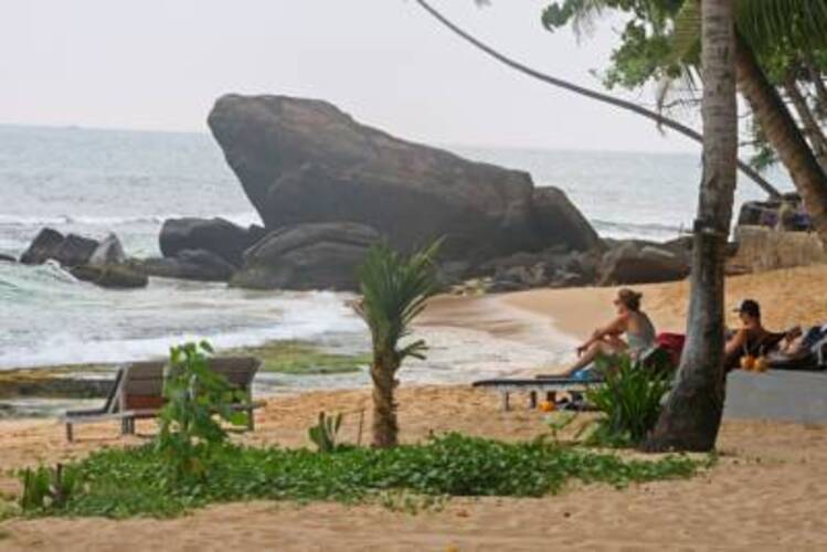 Sayura Beach Hotel