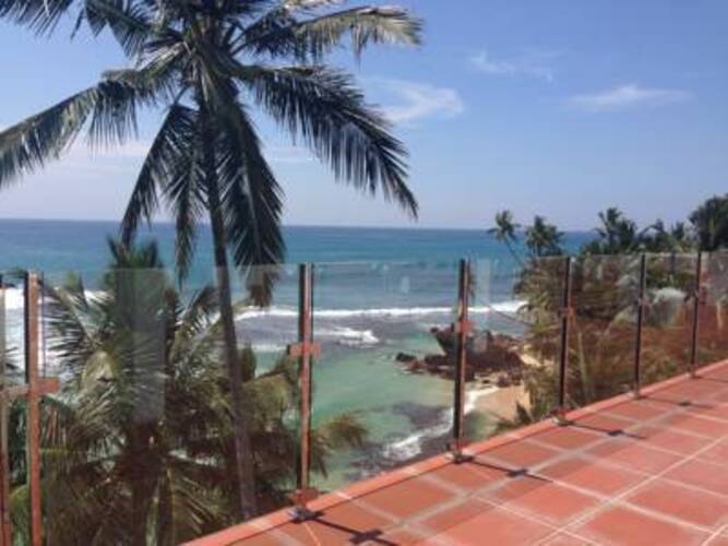 Sayura Beach Hotel