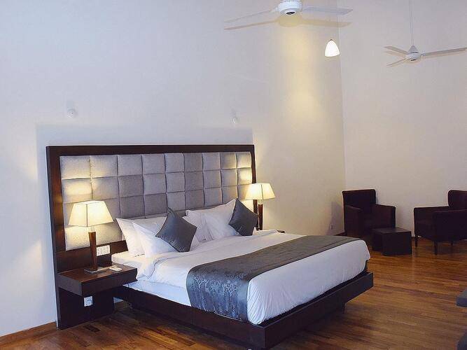 Amaranthe Bay Resort & Spa