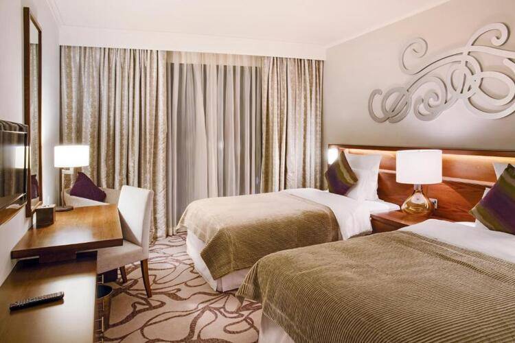 Pullman Dubai Creek City Centre Residences