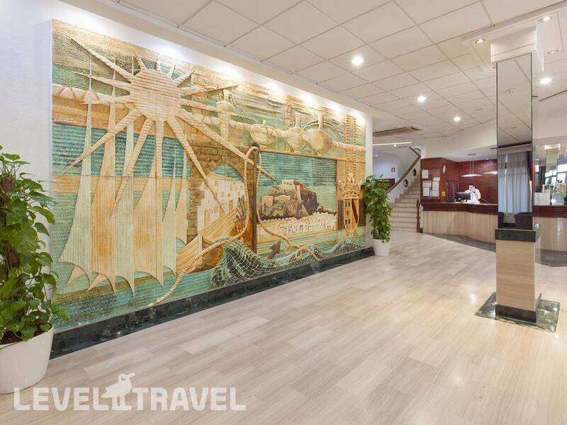 Фотография Port Denia Hotel