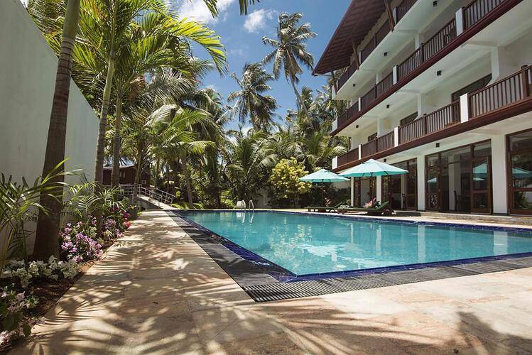 Rockside Beach Resort