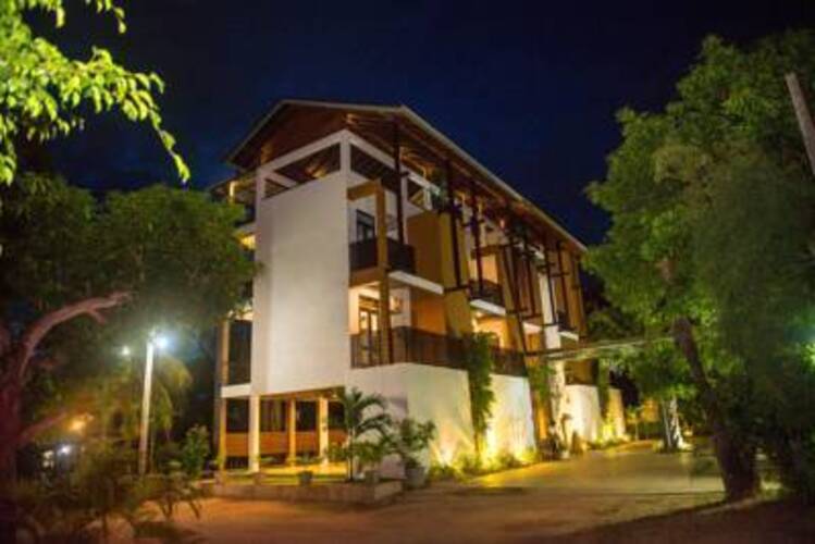 Olanro Negombo