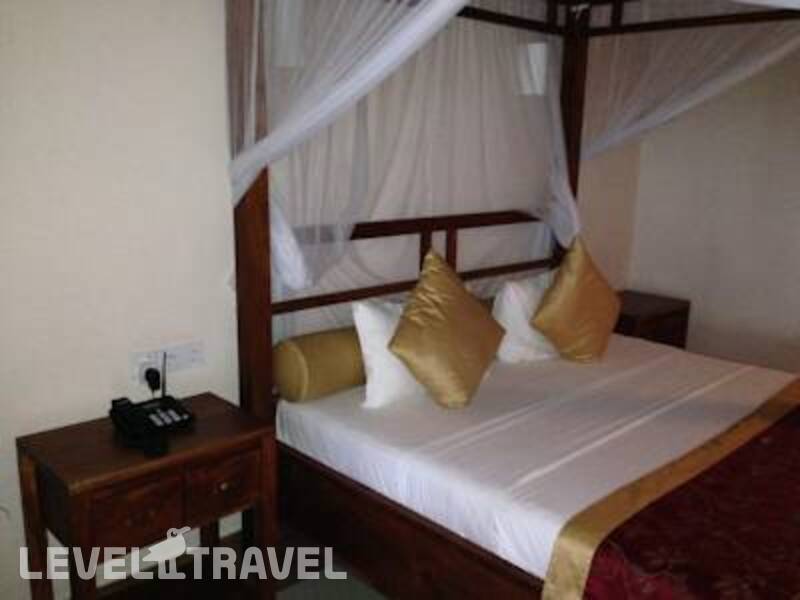 Фотография Warahena Beach Hotel