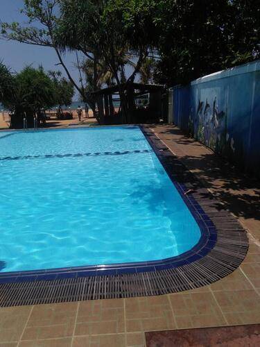 Green Shadows Beach Hotel