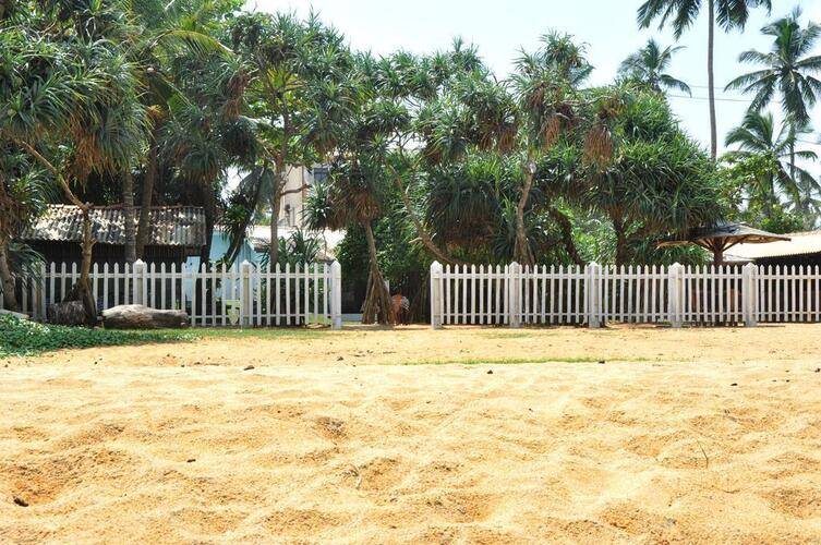 Green Shadows Beach Hotel
