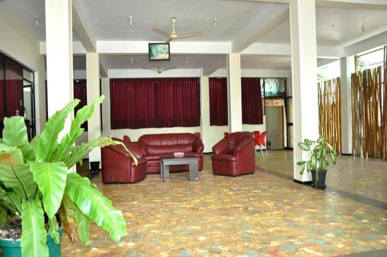 Green Shadows Beach Hotel