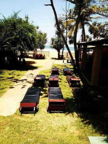 Green Shadows Beach Hotel