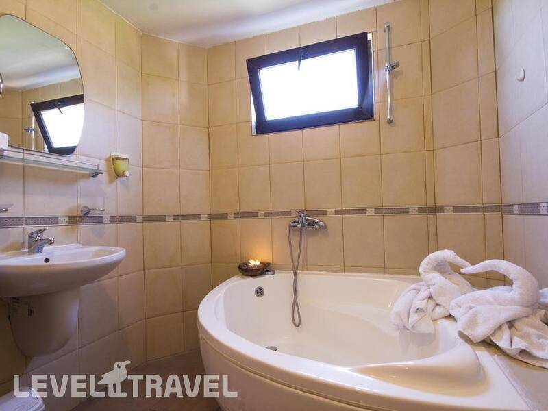 Фотография Coral Hotel