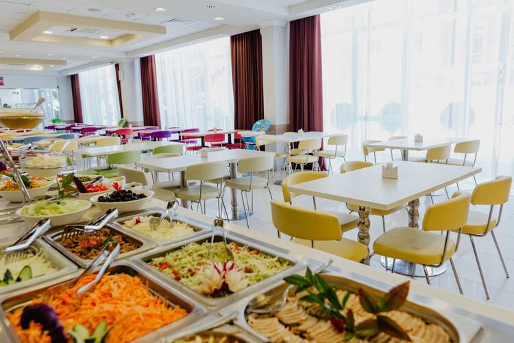 Bridge Family Resort (Бридж Фемили Резорт)