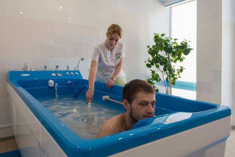 Bridge Family Resort (Бридж Фемили Резорт)