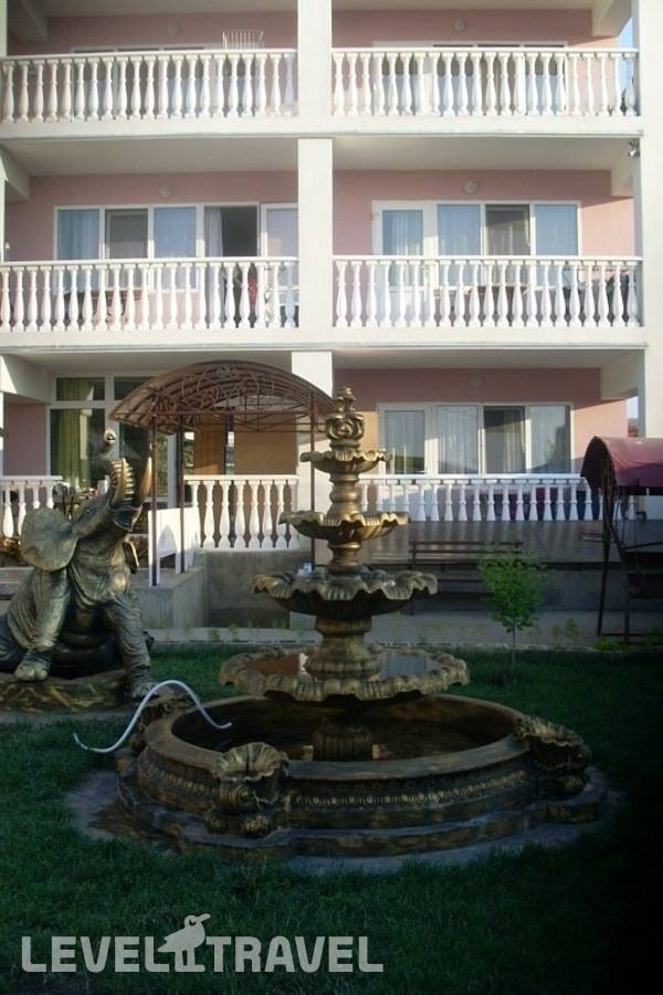 фотографии отеля Золотой Слон Отель в Россия(Николаевка) - фото №5