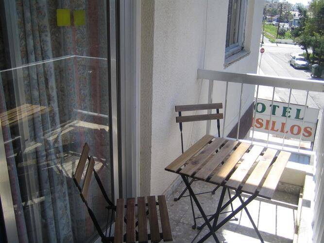 Onisillos Hotel Apartments