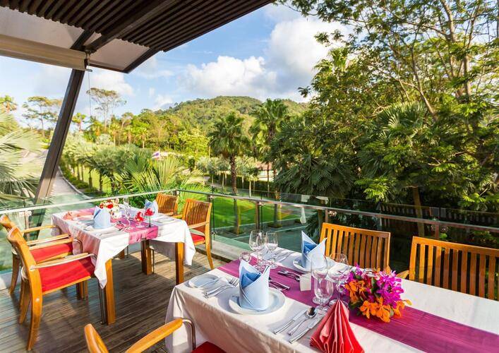 Wyndham Sea Pearl Resort Phuket